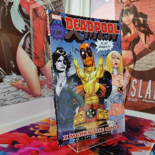 Marvel deadpool volume - deadpool, x